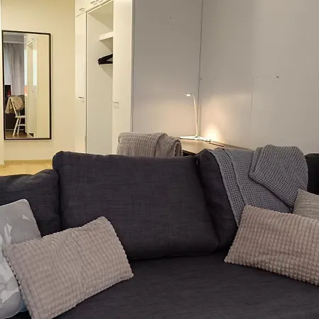 Apartamento Bright And Cozy With Private Sauna And Parking